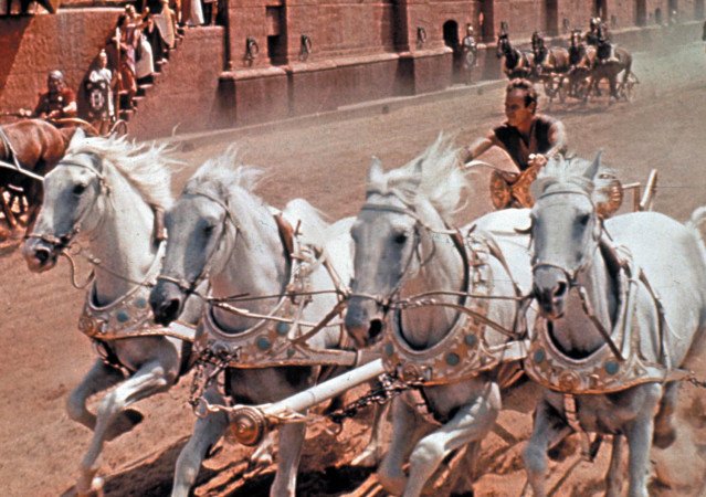 La corsa delle quadrighe - Una scena del film Ben Hur La corsa delle quadrighe - Una scena del film Ben Hur
