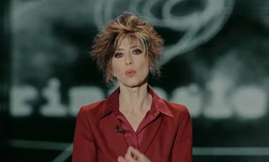Veronica Pivetti conduce Amore Criminale (29 aprile)