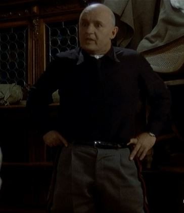 Rod Steiger interpreta Benito Mussolini