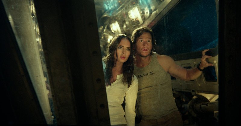 Mark Wahlberg e Laura Haddock sono Cade Yeager e Vivian Wembley Mark Wahlberg e Laura Haddock sono Cade Yeager e Vivian Wembley