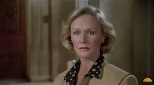 Glenn Close interpreta Teddy Barnes Glenn Close interpreta Teddy Barnes