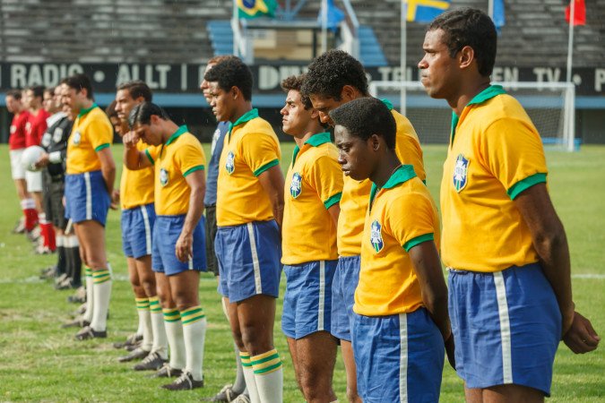 Pelè (9 settembre) stasera in prima tv su Canale 5 e in diretta streaming Pelè (9 settembre) stasera in prima tv su Canale 5 e in diretta streaming