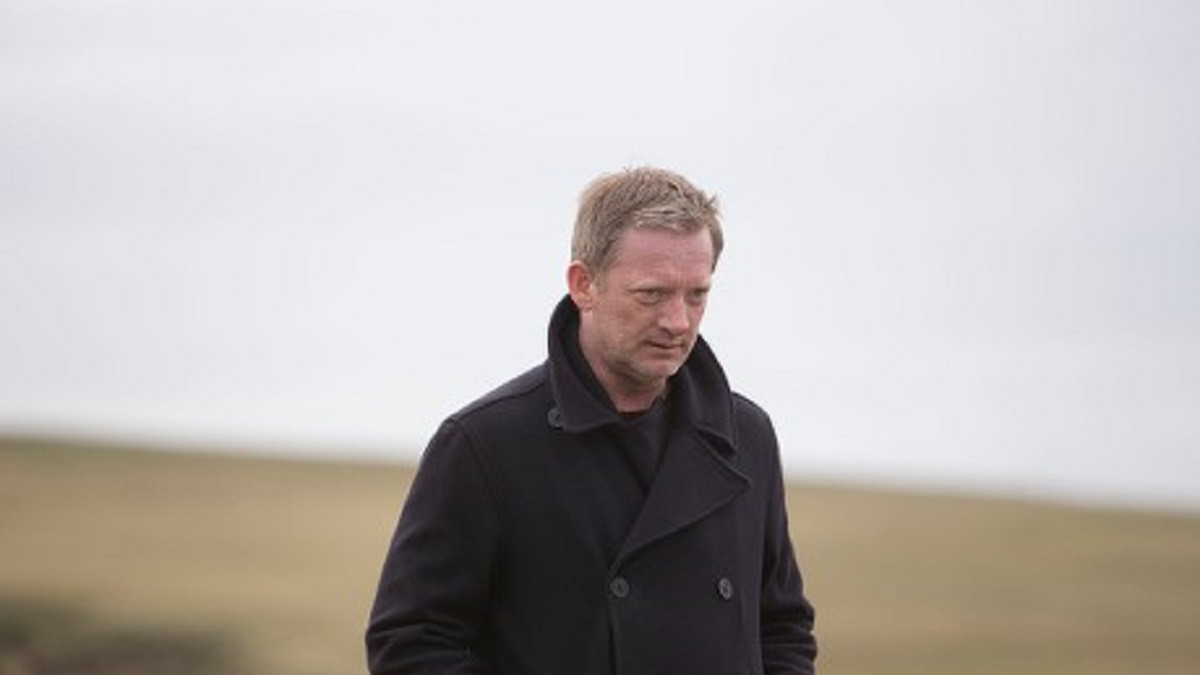 Douglas Henshall Douglas Henshall