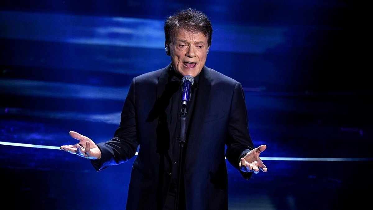 Massimo Ranieri, lo show Tutti i sogni ancora in volo Massimo Ranieri, lo show Tutti i sogni ancora in volo