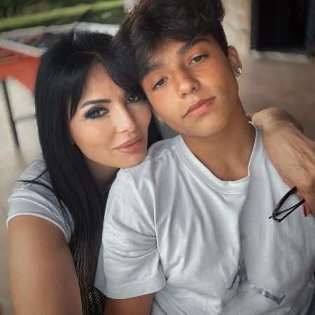 Miriana Trevisa e suo figlio Miriana Trevisan e suo figlio