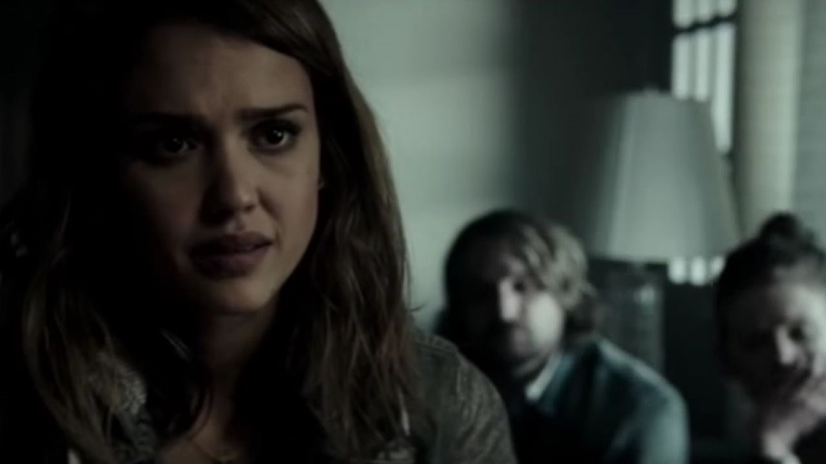 Il film Verità sepolte con Jessica Alba Il film Verità sepolte con Jessica Alba