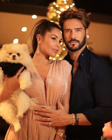Alex Belli con la moglie Delia Duran (Instagram @alexbelli) Alex Belli con la moglie Delia Duran (Instagram @alexbelli)