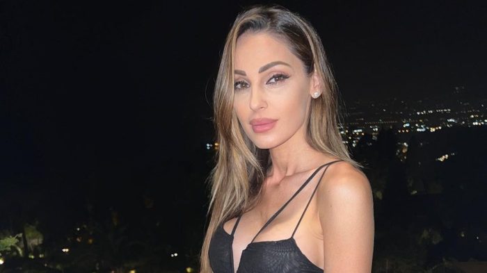 Anna Tatangelo Instagram @annatatangeloofficial