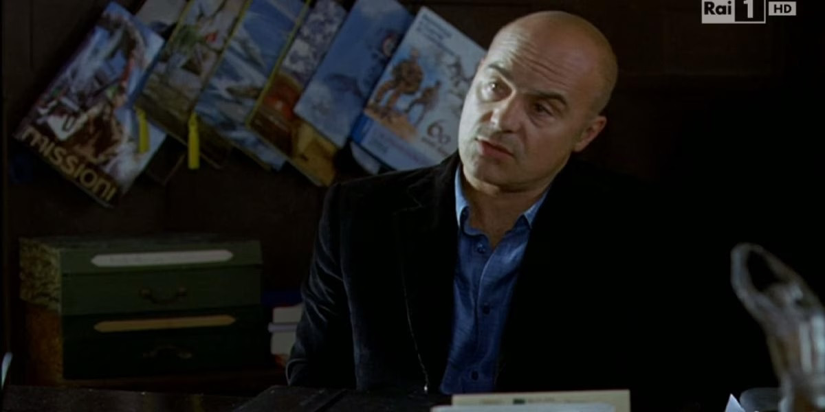 Il Commissario Montalbano Il giro di boa stasera in tv tornano le repliche con Luca Zingaretti