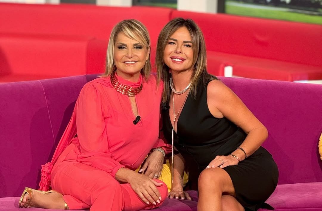 Paola Perego Rai Citofonare Rai 2 domenica 16 febbraio Speciale Sanremo con Simona ...