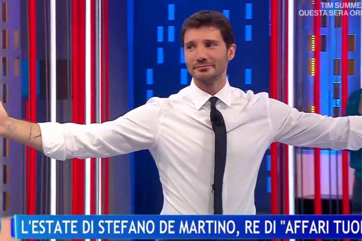 Affari Tuoi, brusco stop della Rai per De Martino