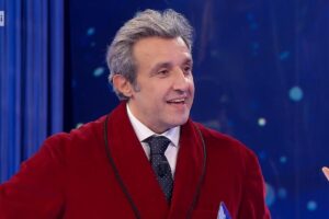 Flavio Insinna fa fuori un big della Rai e torna a gennaio con Ok il prezzo è giusto (RaiPlay)